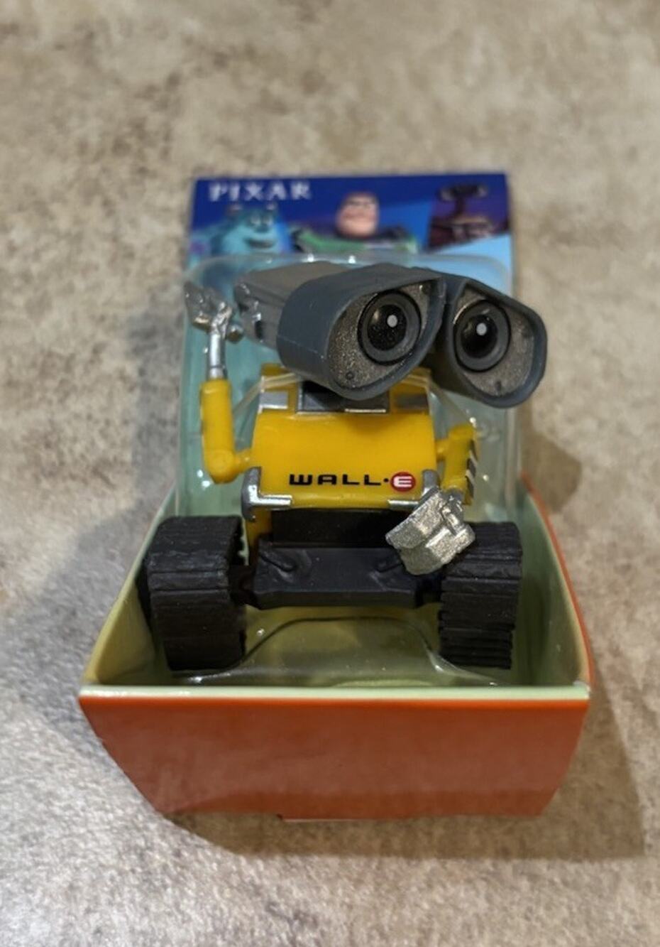 2024 DISNEY PIXAR- Wall-E‎ VINYL MINI FIGURE Collectable 2.5 IN NIB